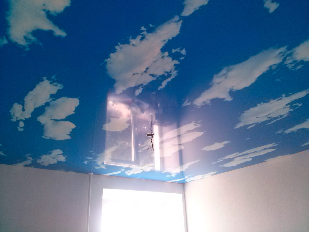 Натяжные потолки облака